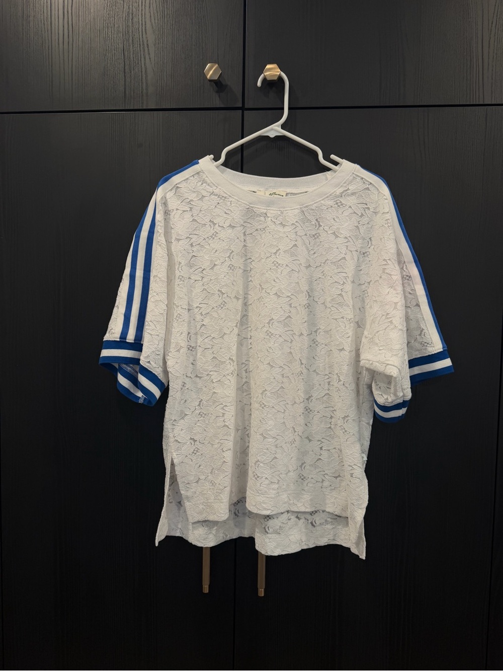 Women's White Lace Short Sleeve Tee with Blue Stripe Sleeves